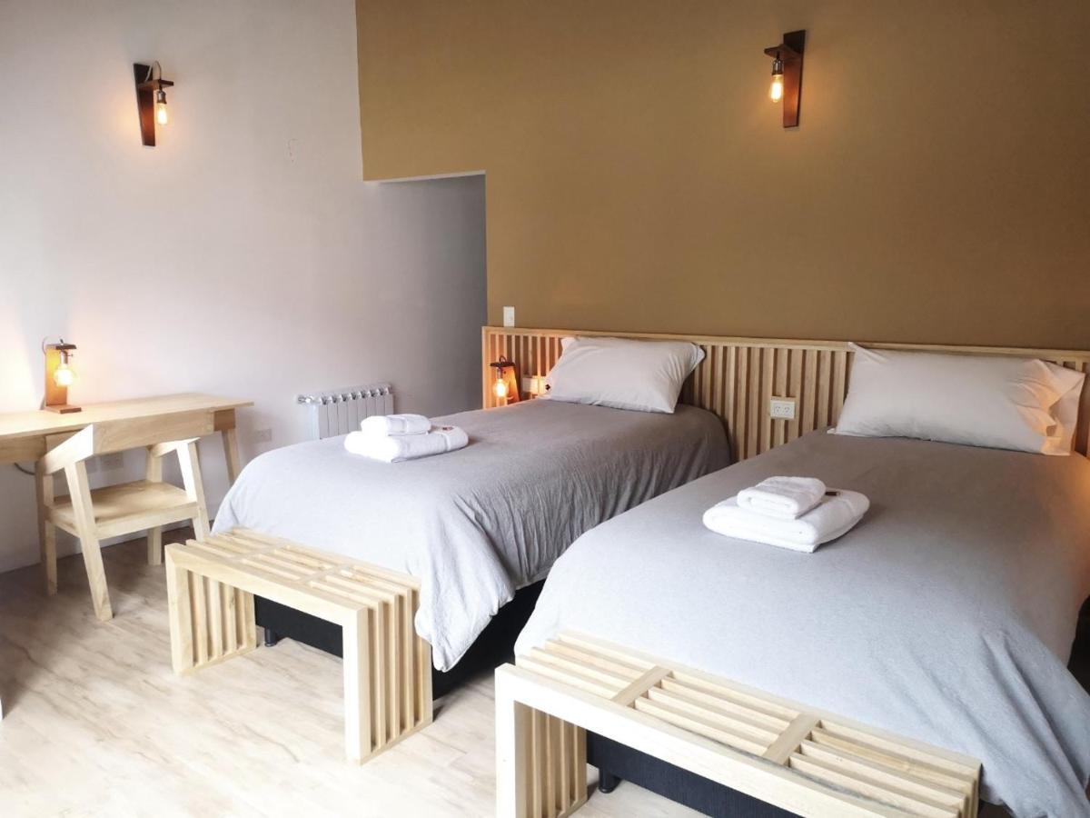 Senderos Aparts & Suites El Chalten Esterno foto